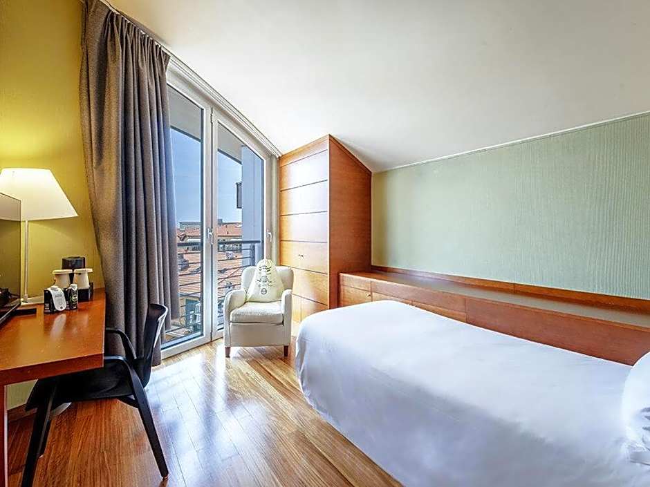 B&B HOTEL Imperia Rossini al Teatro