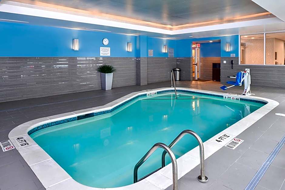 Fairfield Inn & Suites by Marriott Raleigh Cary