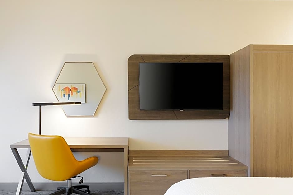 Holiday Inn Express Hotel & Suites Manteca By IHG