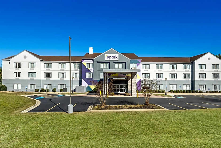 Spark by Hilton Macon North