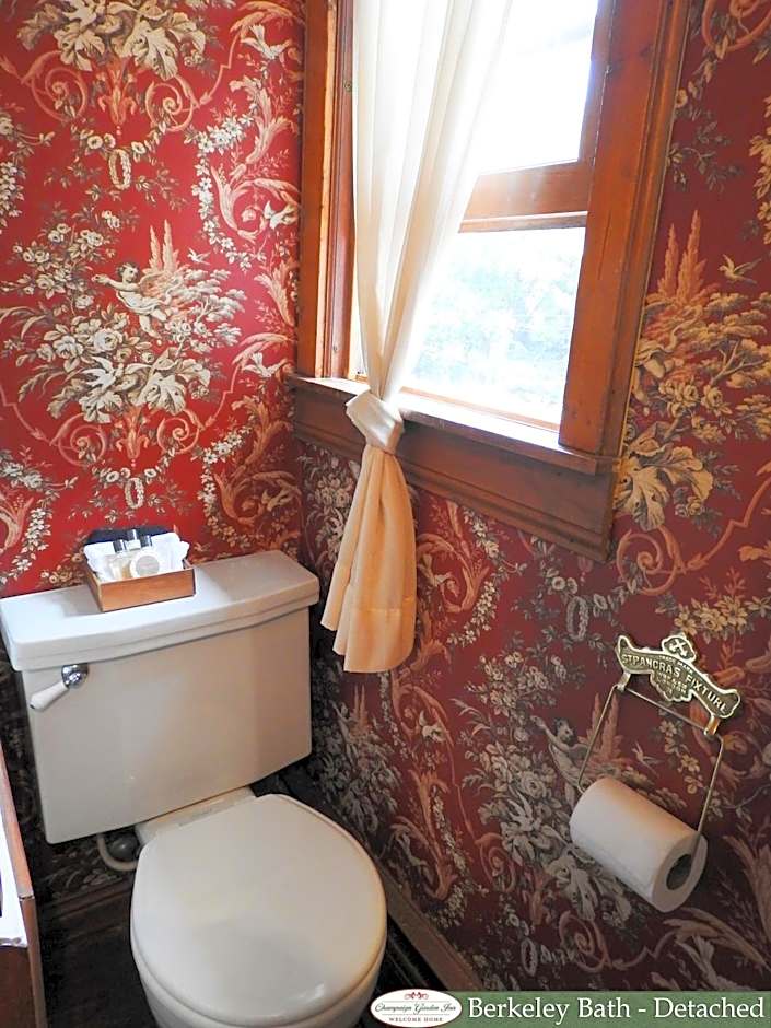 Champaign Garden Inn