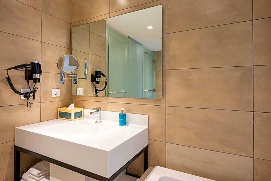 Ocean's Creek Beach Hotel