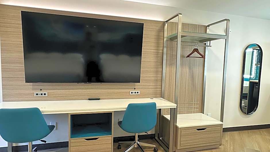 Costa Mesa Inn - Newport Beach Area