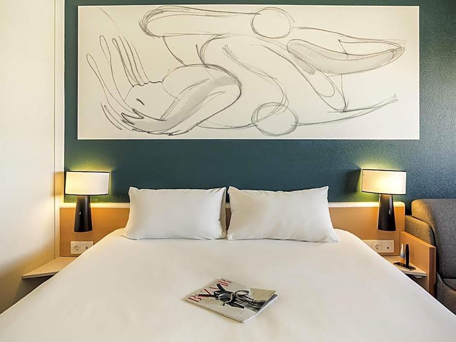 ibis Valencia Bonaire Airport Hotel