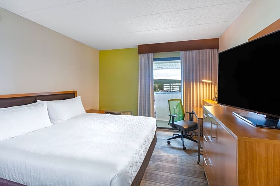 Holiday Inn Express Hotel & Suites King of Prussia, an IHG Hotel