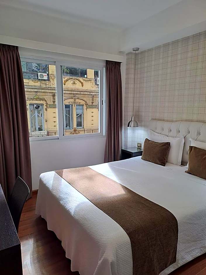 Photo 1 of 50 of Hotel Alvear