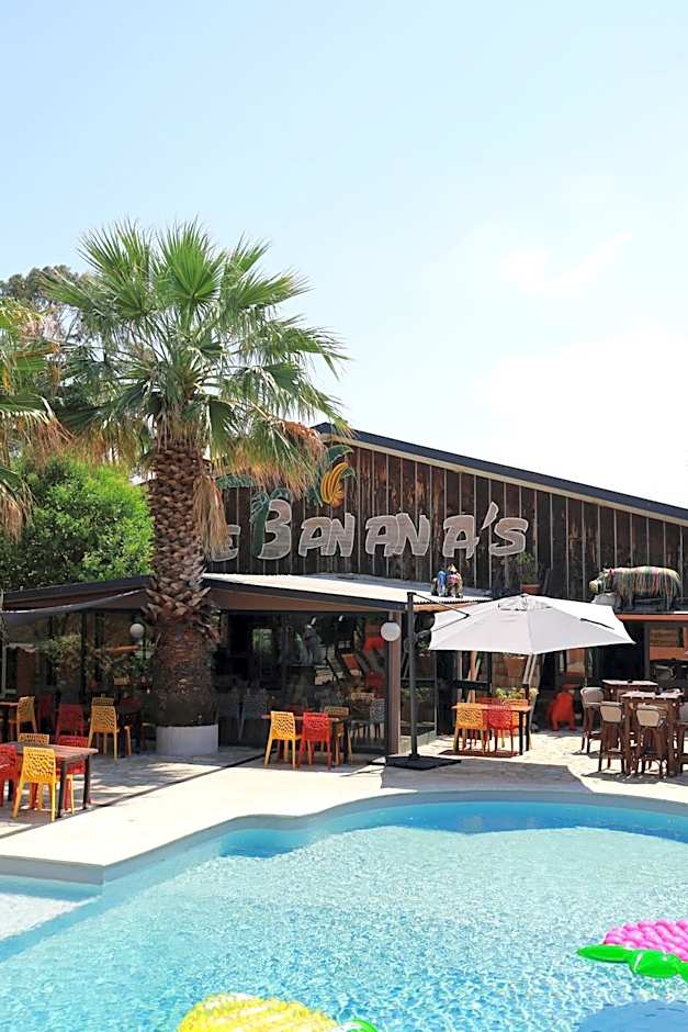 Le Banana's Hotel