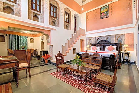 Heritage Darbar Suite with Bathtub & Mountain View