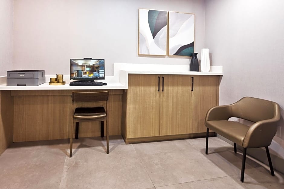 SpringHill Suites Birmingham Colonnade