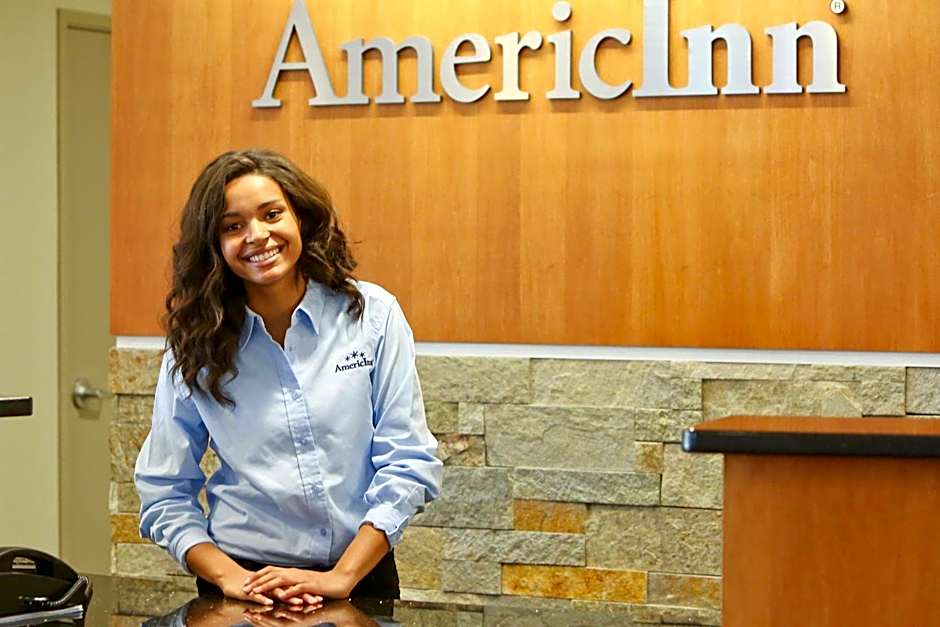 AmericInn by Wyndham Elkhorn Near Lake Geneva
