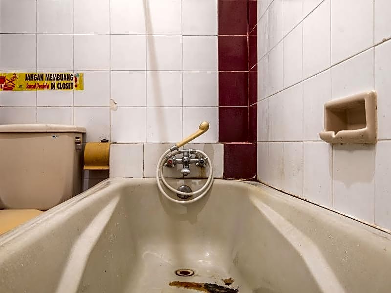 SPOT ON 2341 Hotel Padjajaran 2