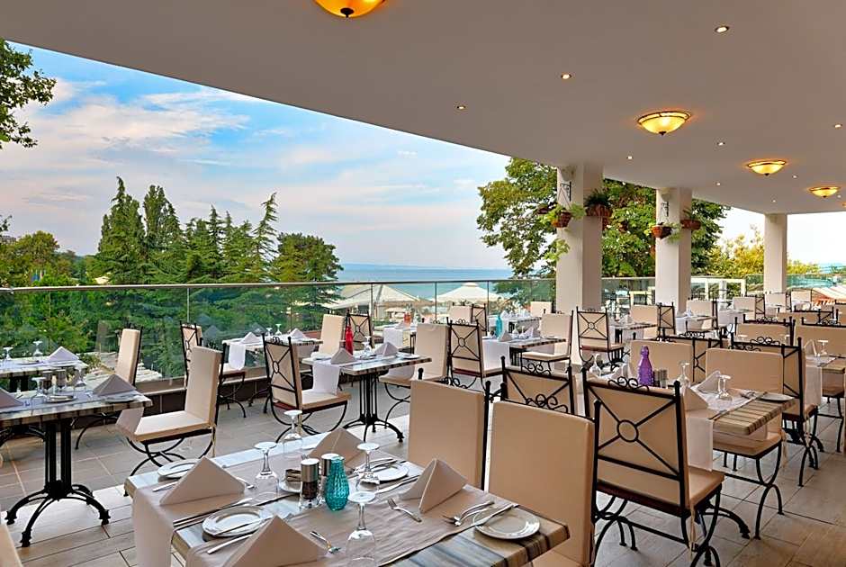 GRIFID Metropol Hotel - Premium All inclusive & Private Beach - Adults Only