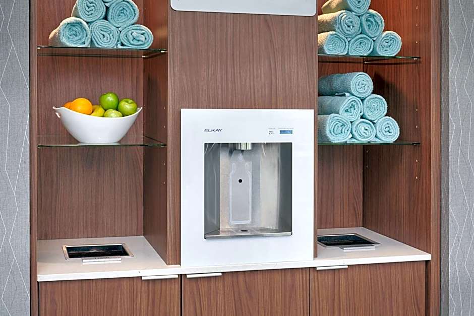 Courtyard By Marriott Detroit Metro Airport Romulus