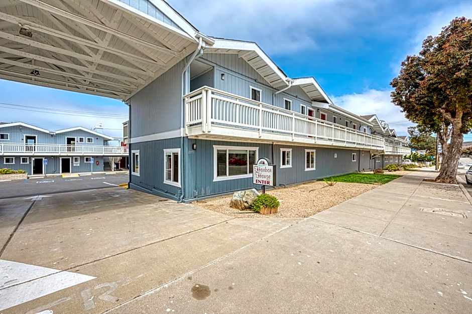 Harbor House Inn