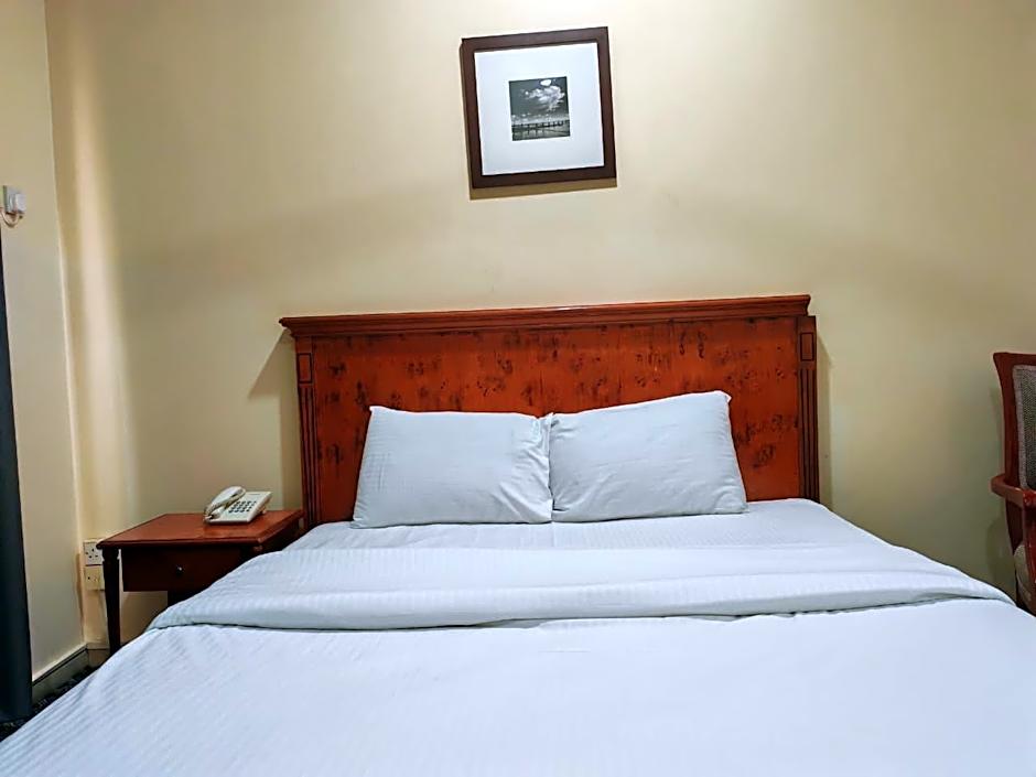 Dana Hotel