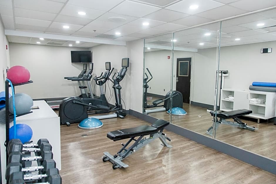 Holiday Inn Express Hotel & Suites Columbia-Fort Jackson, an IHG Hotel