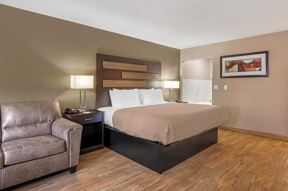 Quality Inn & Suites