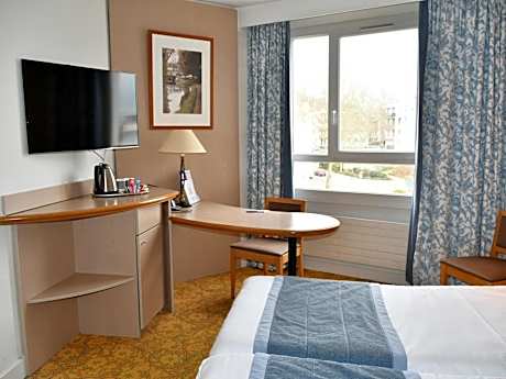 Standard Double Room with River View