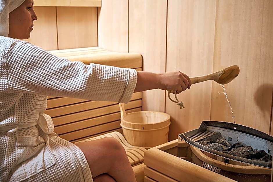 Alleys All-Suite Hotel & Spa