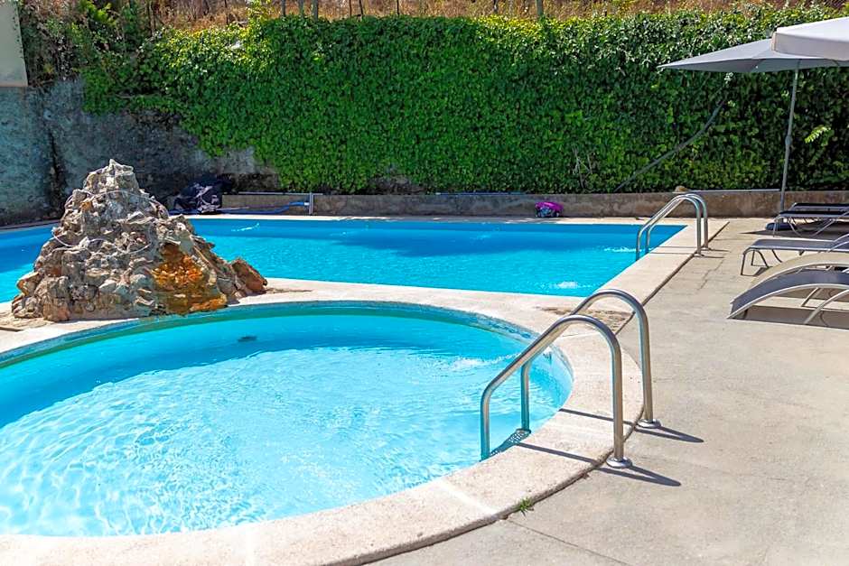 Hotel Rural Don Burguillo