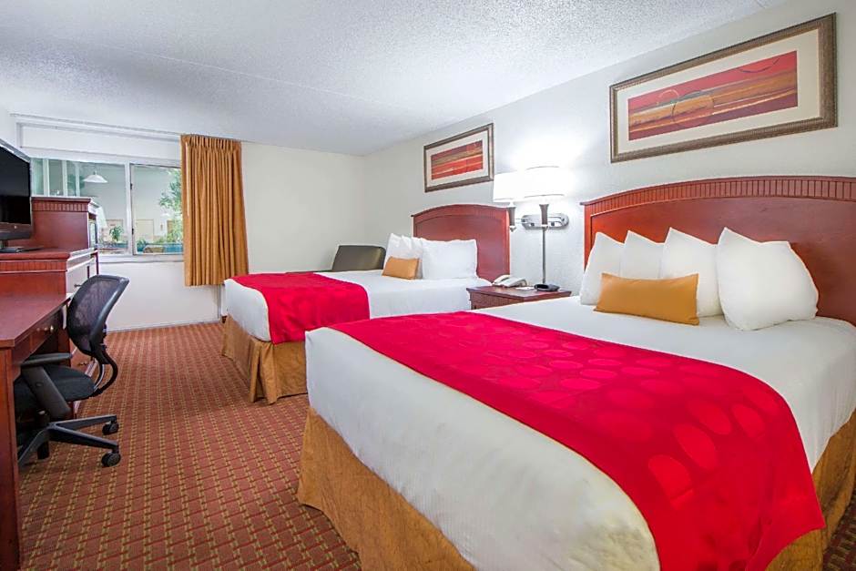 Ramada by Wyndham Enid