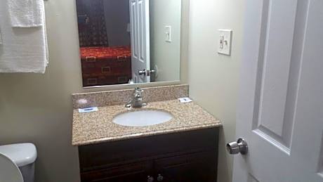 King Room - Non-Smoking