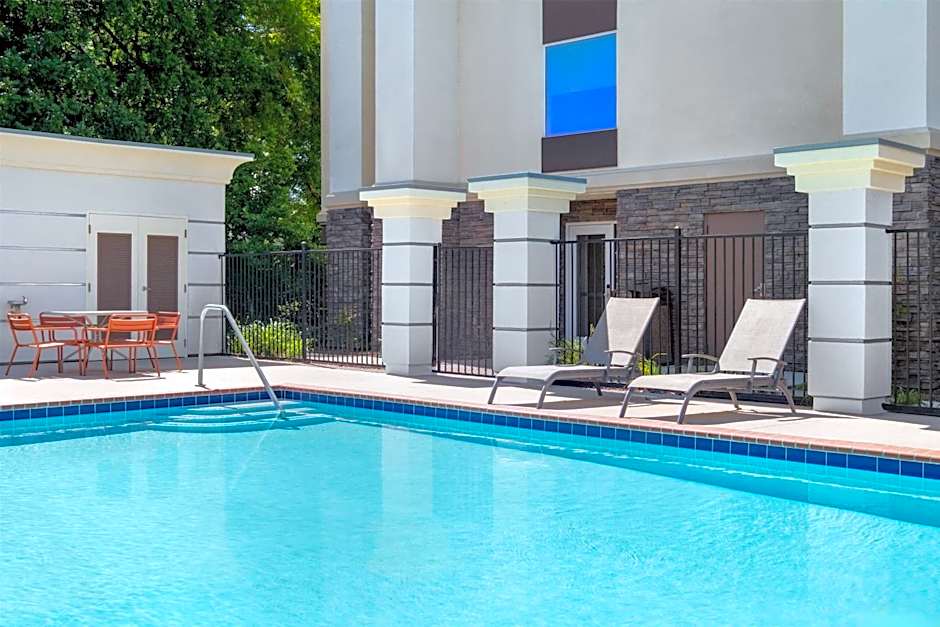 Hampton Inn & Suites Fresno
