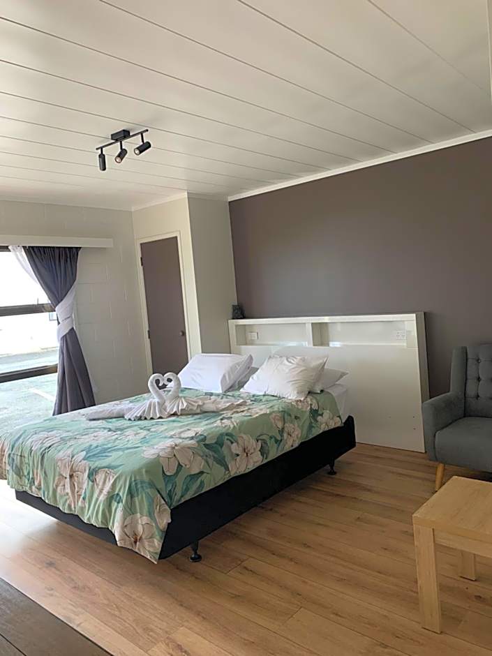 ASURE Wayfarer Motel