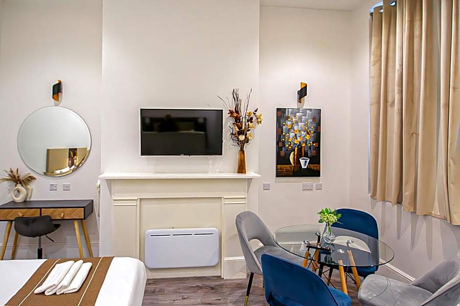 Hyde Park Superior Apartments