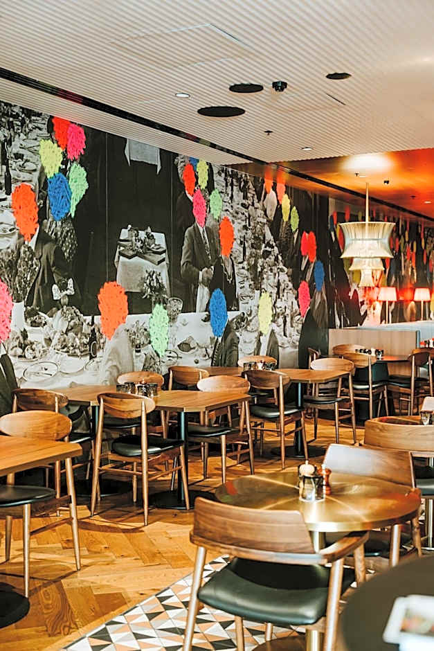 The Motley Hotel Richmond, Tapestry Collection by Hilton