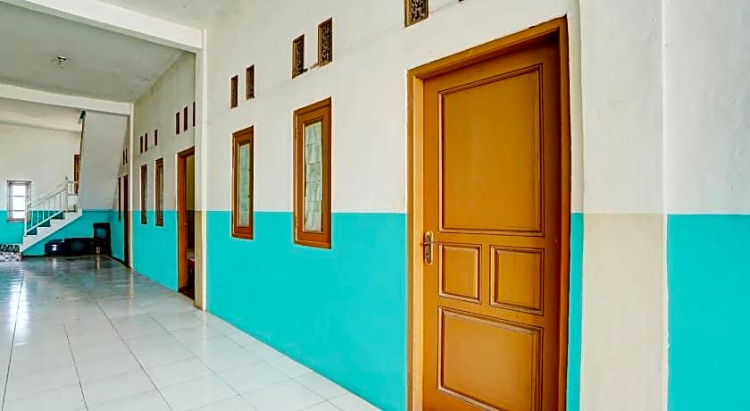 OYO Life 93075 Nova Jaya 2 Homestay Syariah