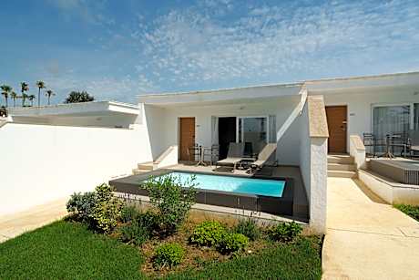 MY FAVORITE CLUB SWIM UP GARDEN VIEW 3 ADULTS