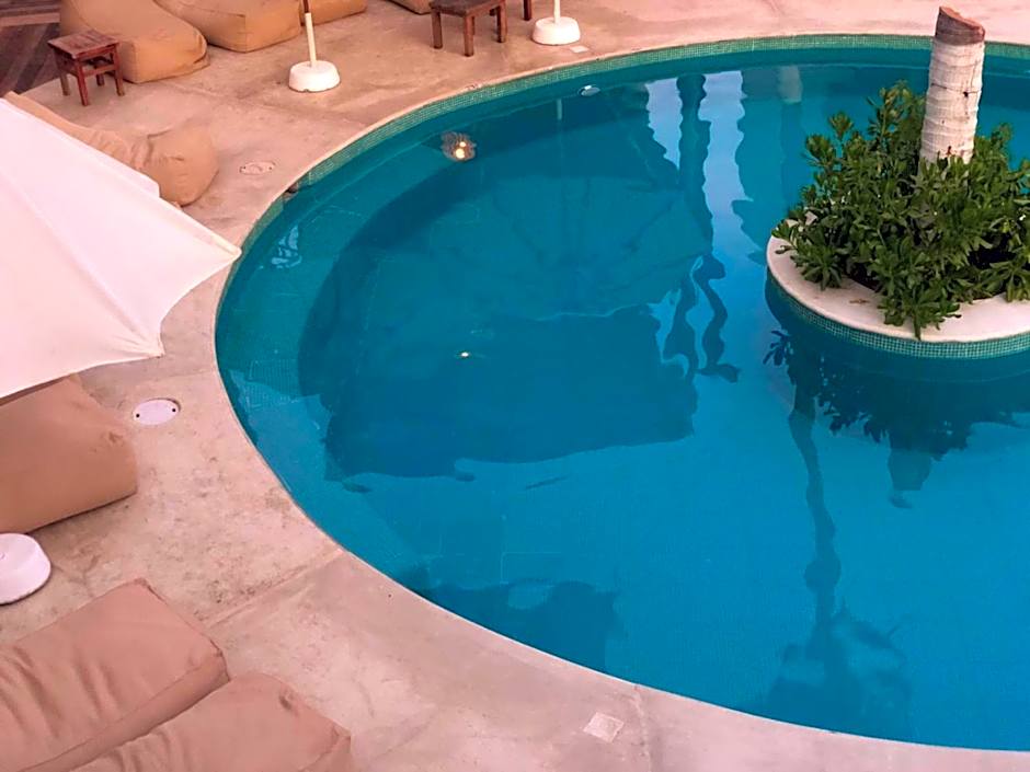 Hotel Nude Zipolite & beach club