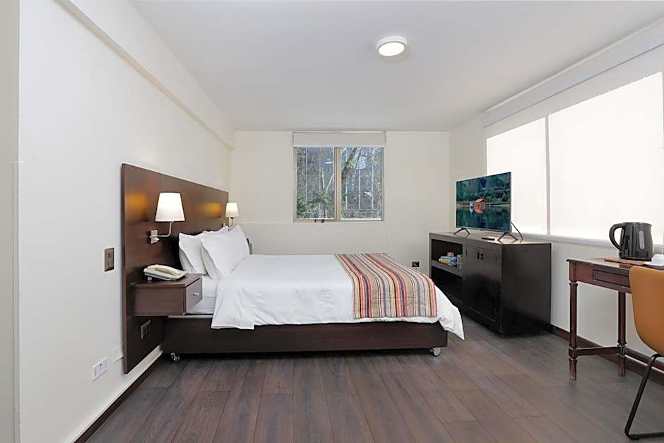 MR Express (ex Hotel Neruda Express)