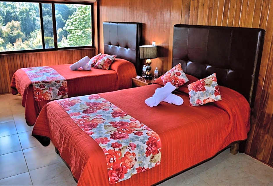 Hotel "La Cabaña de Don Adolfo"