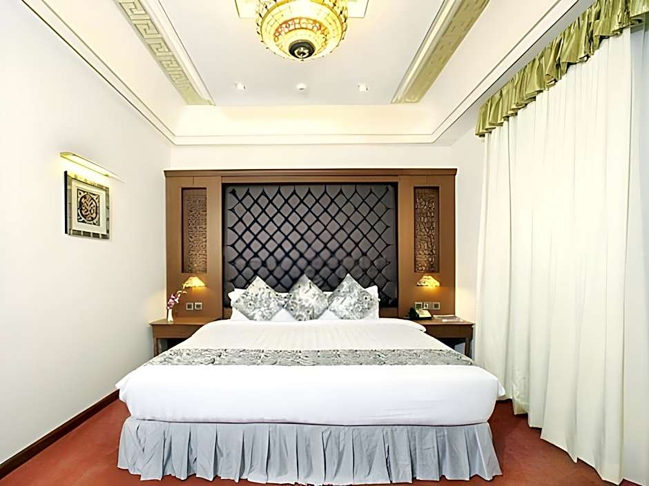 The Platinum Hotel