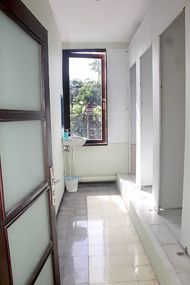 ALA Hostel