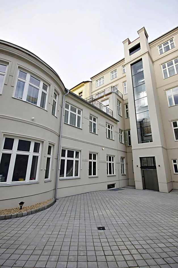 Elizabeth Suites