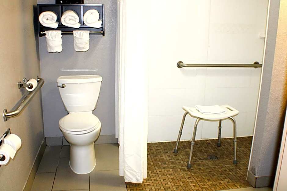 Quality Inn & Suites Bedford West