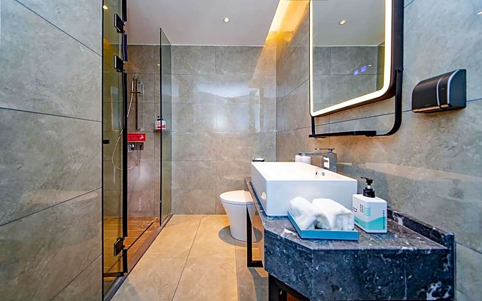 Echarm Hotel Xiaogan Yingcheng Sports Center
