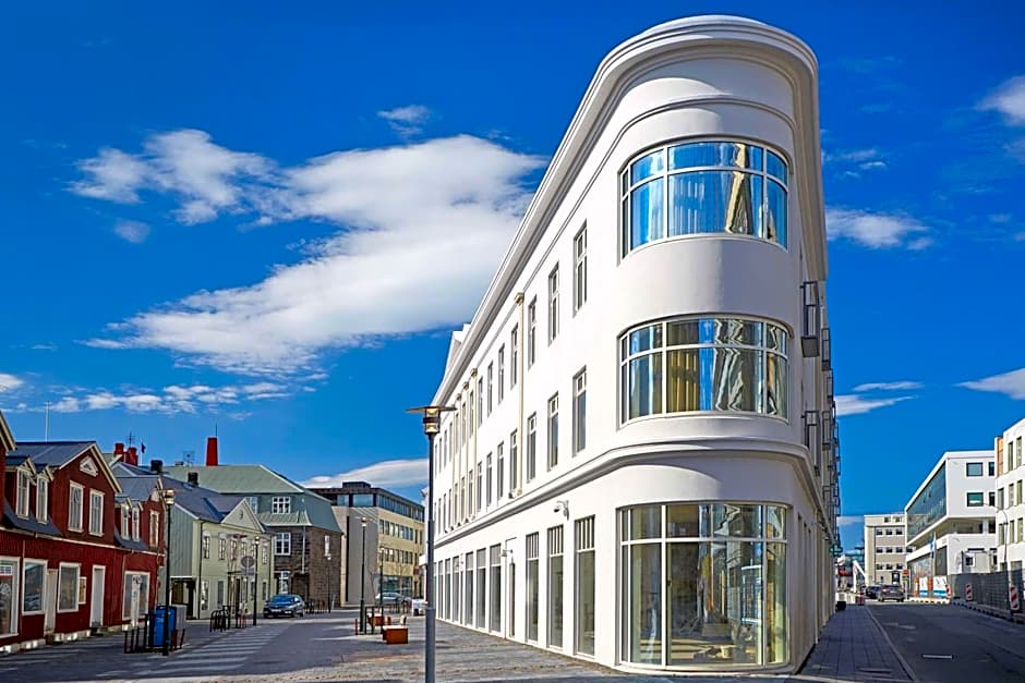 Reykjavik Consulate Hotel, Curio Collection by Hilton