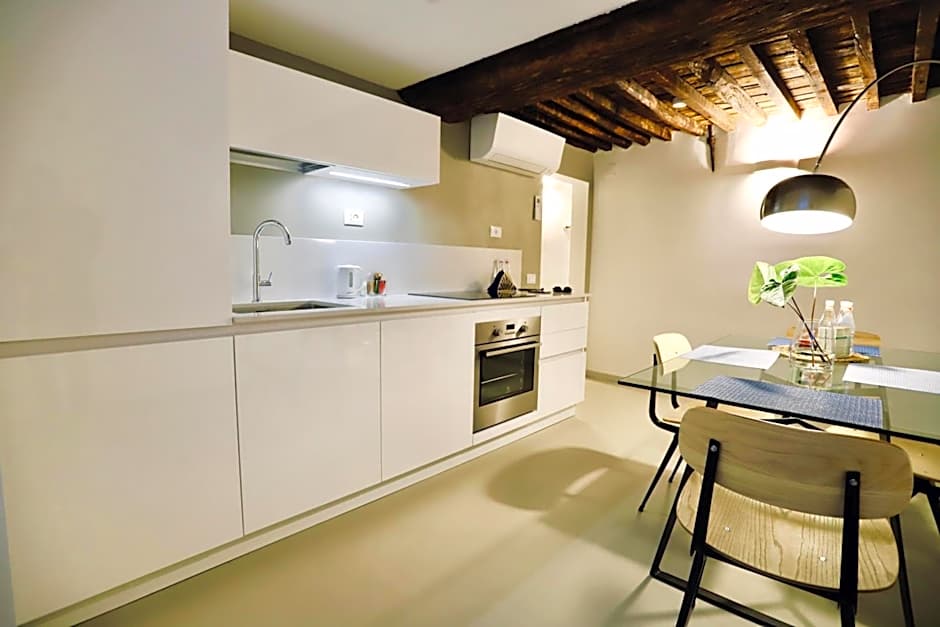 Palazzina B - Contemporary Studio