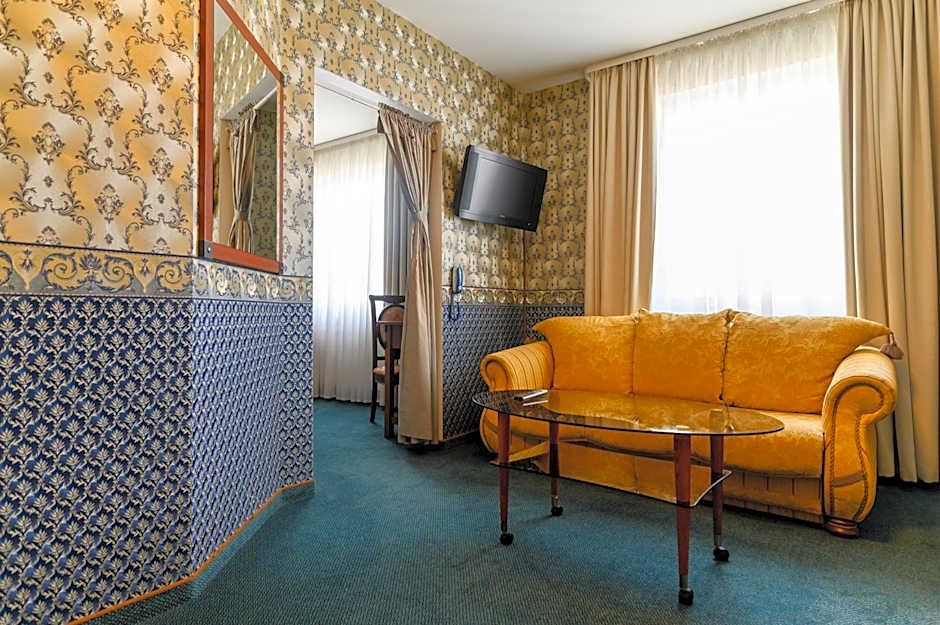 Synet CoLiving