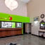 Super 8 by Wyndham Humble/Fm 1960/Hwy 59