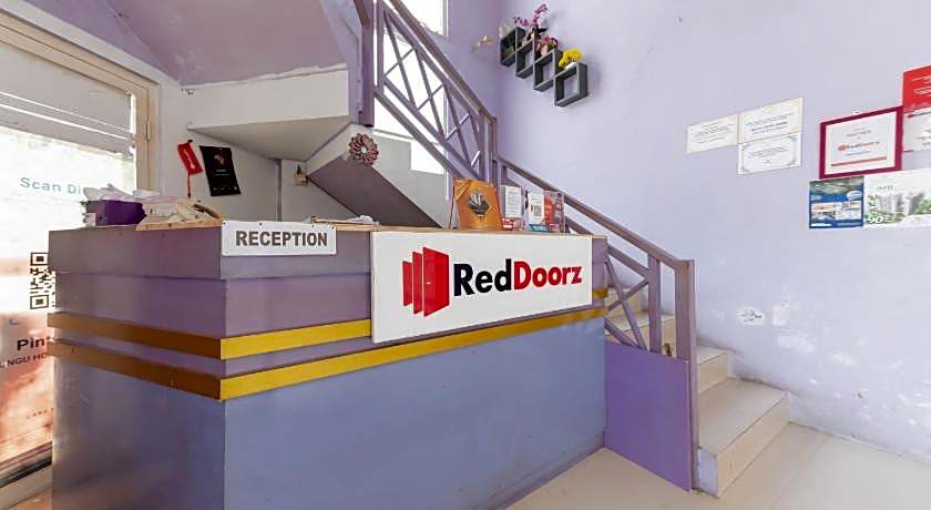 RedDoorz Plus @ Tuparev Cirebon 2.