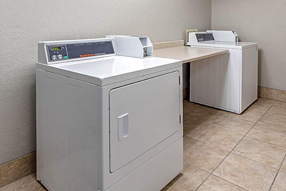 La Quinta Inn & Suites by Wyndham Baton Rouge Siegen Lane