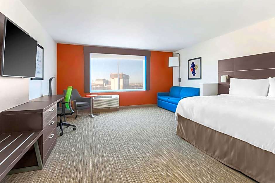 Holiday Inn Express & Suites Chicago OHare Airport, an IHG Hotel By IHG