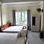 View Nhat Le Beach Hotel