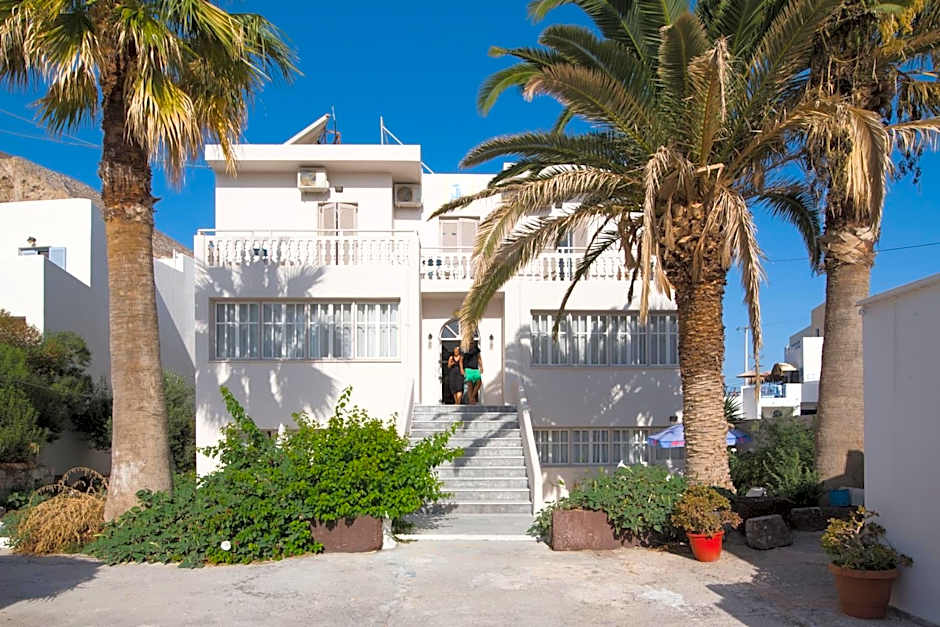 Kamari Blue Boutique Hotel