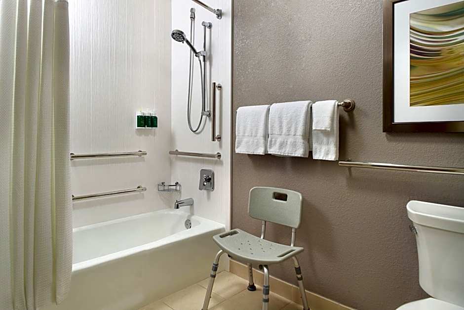 Courtyard by Marriott Raleigh Cary